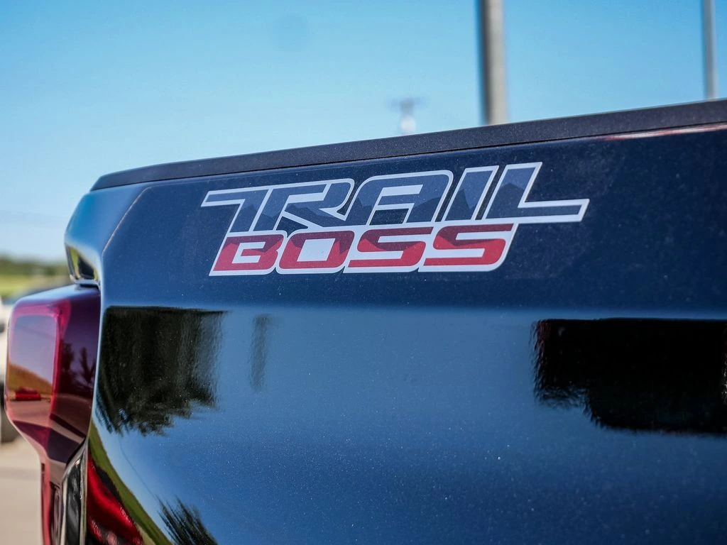 2026 Chevrolet Silverado 1500 LT Trail Boss - Photo 10