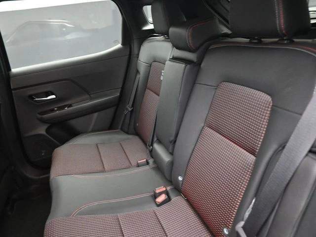 2026 Nissan KICKS SR - Photo 10