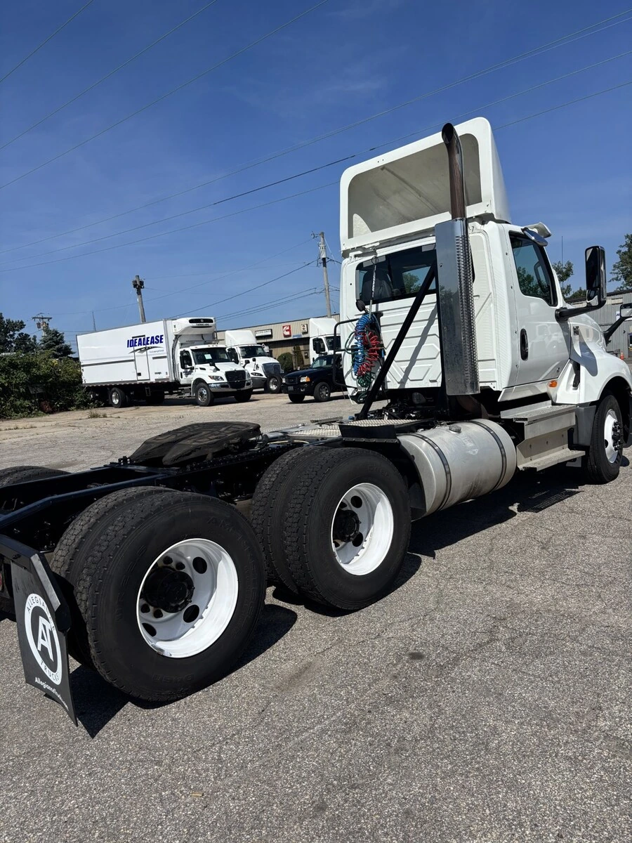 2020 International LT in Saco, ME — photo 3