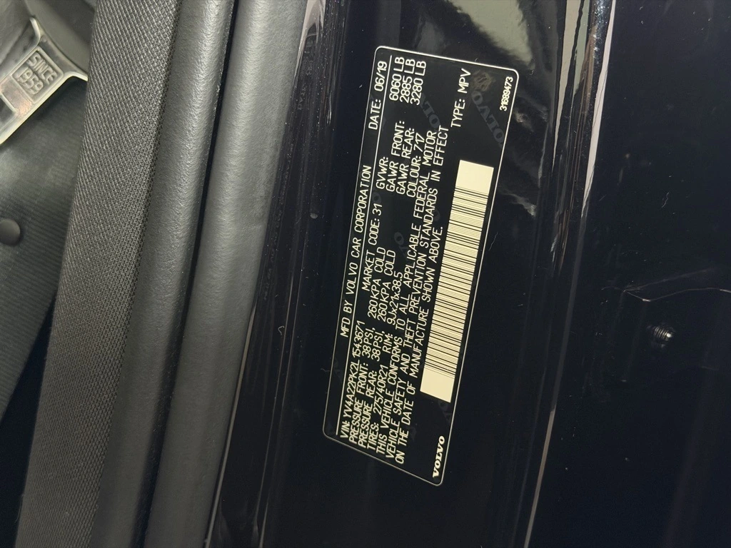 2020 Volvo - image 24