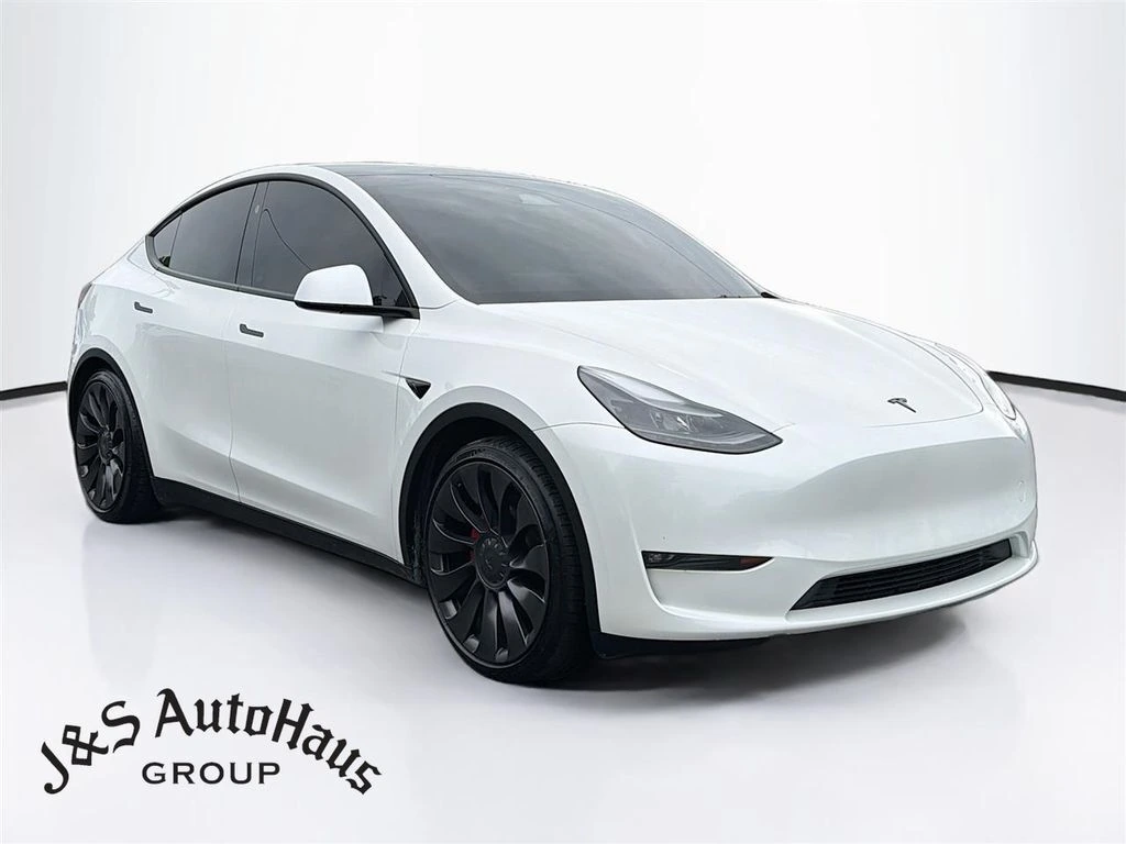 2023 Tesla Model Y Performance Dual Motor All-Wheel Drive's photo