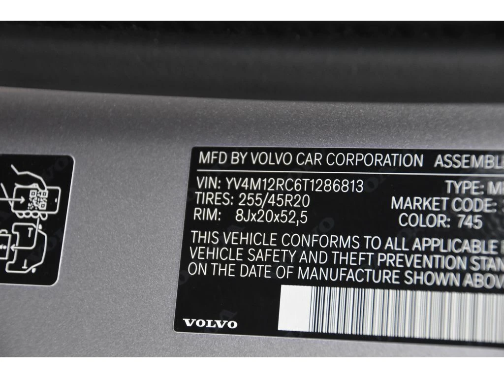 2026 Volvo - image 27