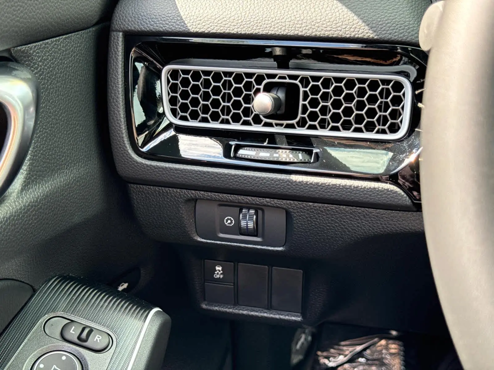 2026 Honda Civic Hybrid Sport Touring photo 22