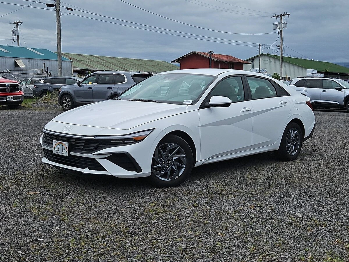 2024 Hyundai Elantra SEL