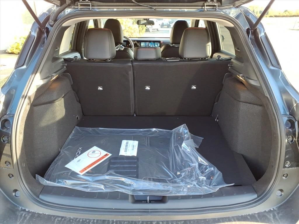 2026 Nissan KICKS SR AWD - Photo 9
