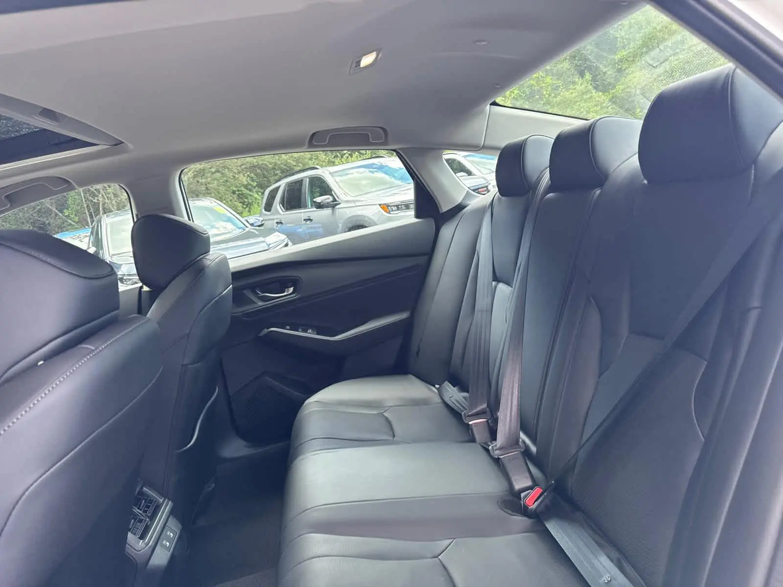 2025 Honda Accord Hybrid Touring photo 31