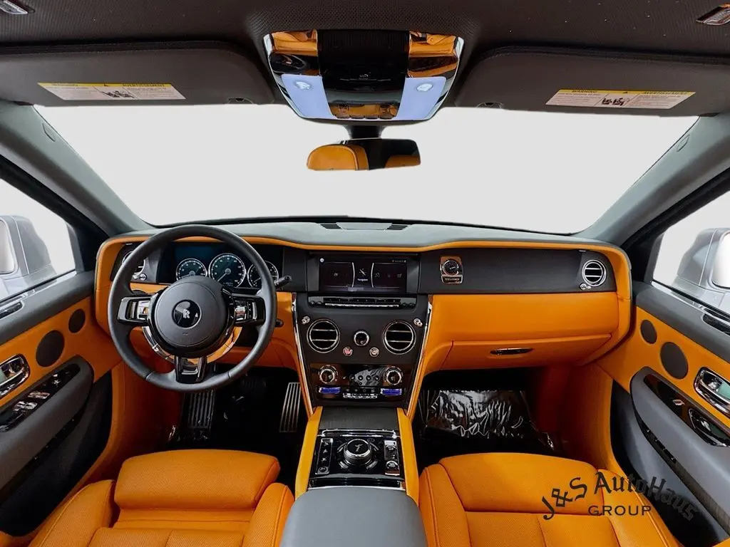2022 Rolls Royce Cullinan RR31 photo 26