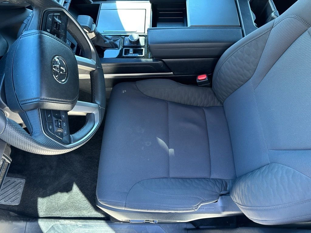 2025 Toyota Sequoia SR5 - Photo 17