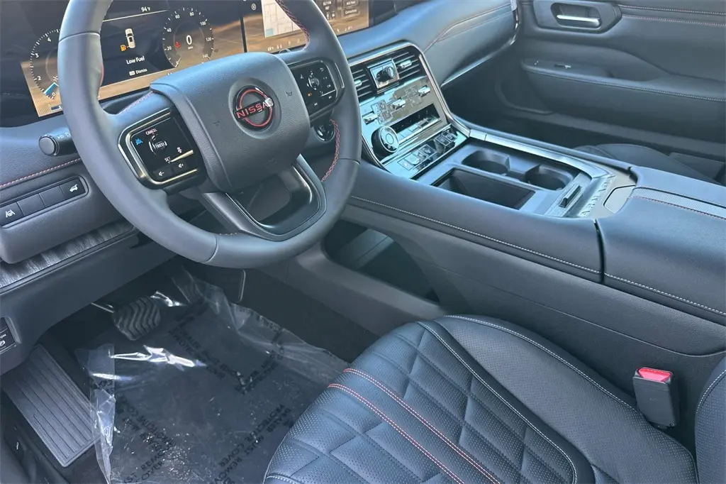 2026 Nissan Armada photo 7