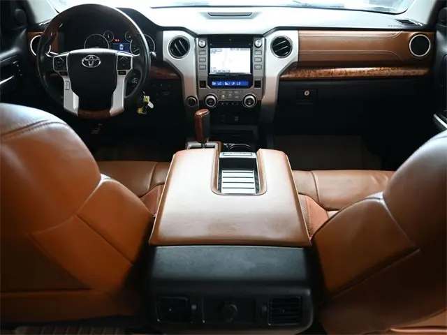 2016 Toyota Tundra Platinum photo 34