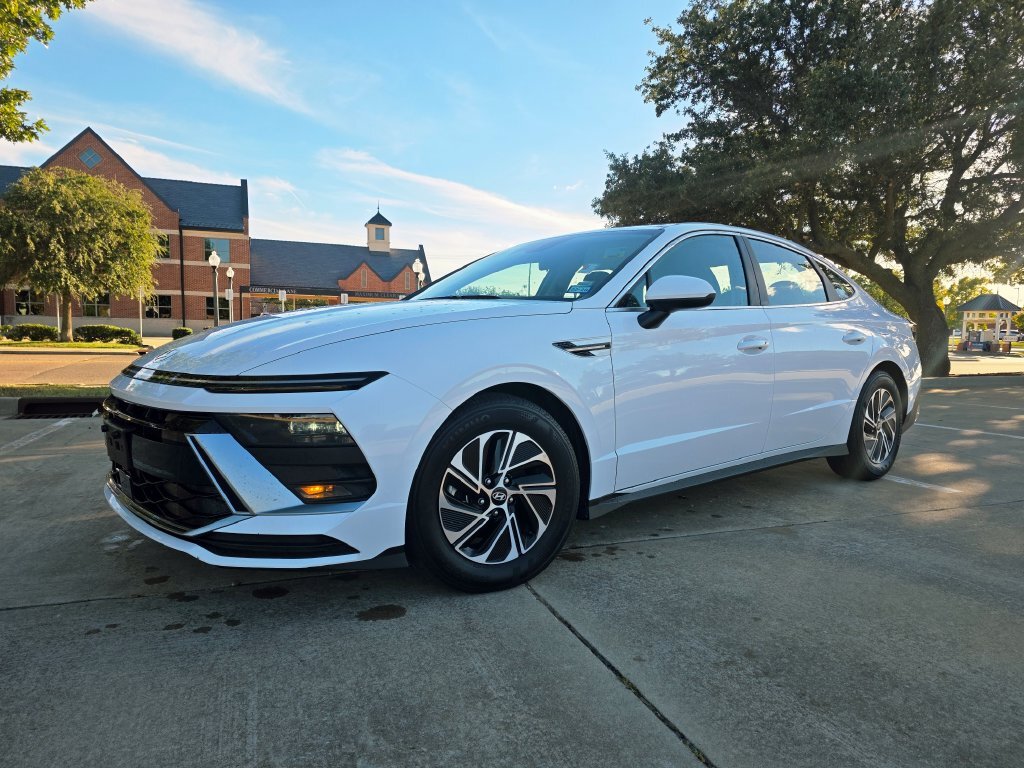 2026 Hyundai Sonata Hybrid Blue