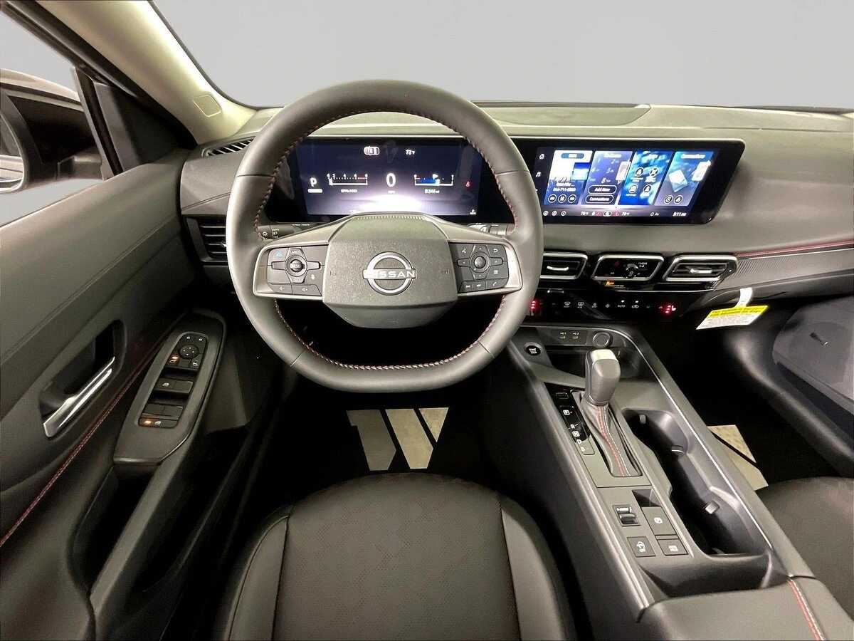 2026 Nissan Sentra SR - Photo 8
