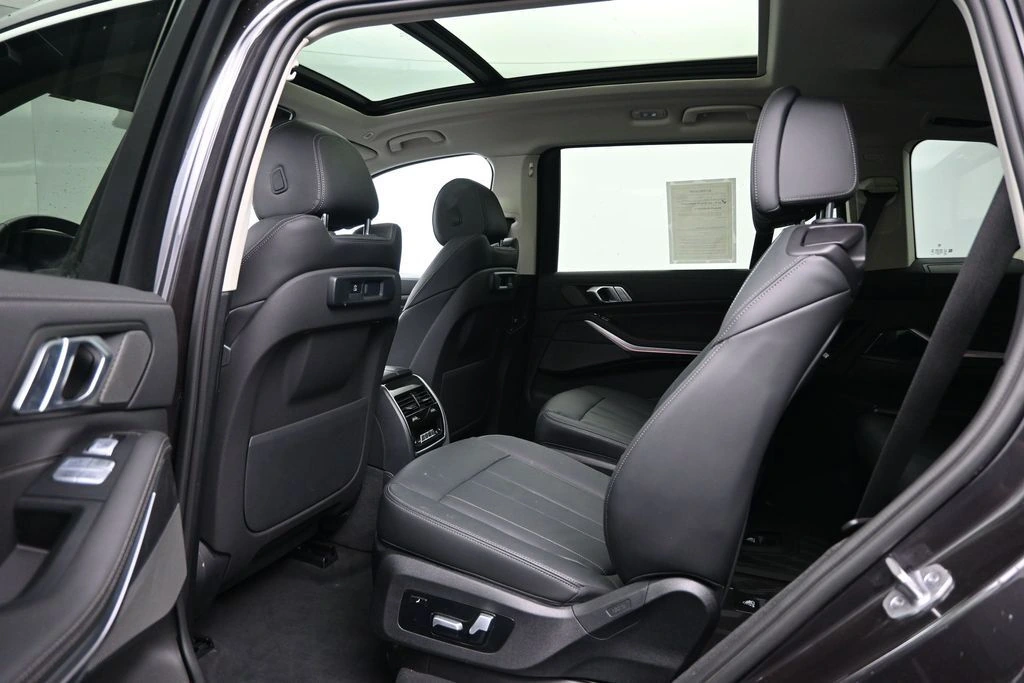 2022 BMW X7 40i - Photo 25