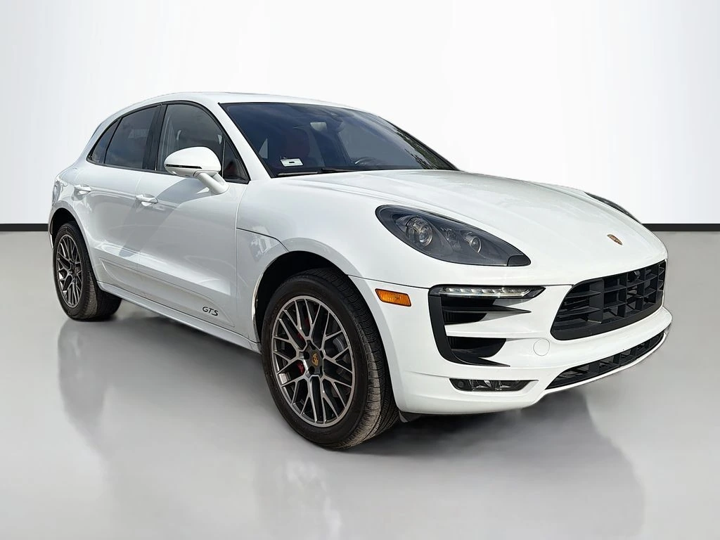 2018 Porsche Macan GTS's photo