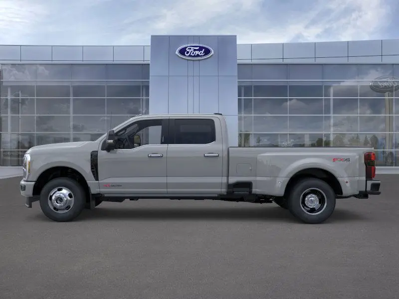 2026 Ford F-350 photo 4