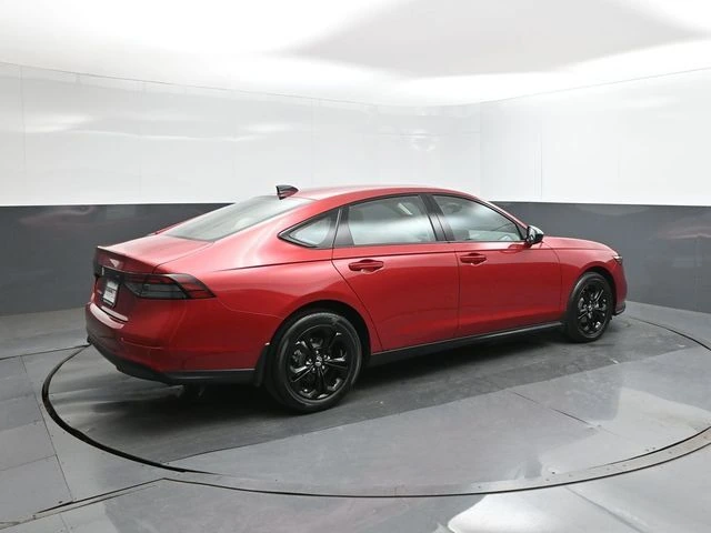 2025 Honda Accord SE - Photo 15