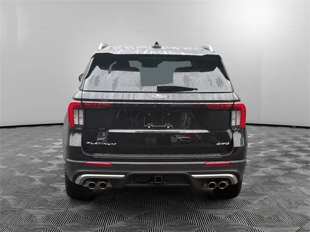 2025 Ford Explorer Platinum photo 4