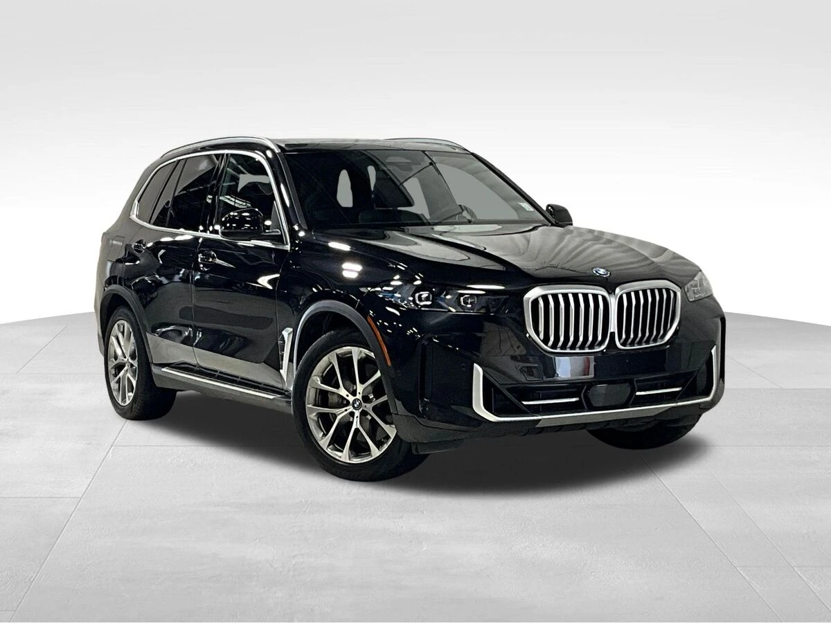 2025 BMW X5 xDrive50e's photo