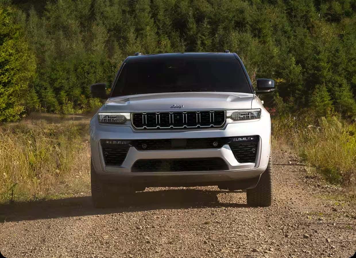 2026 Jeep Grand Cherokee and Subaru Ascent comparison
