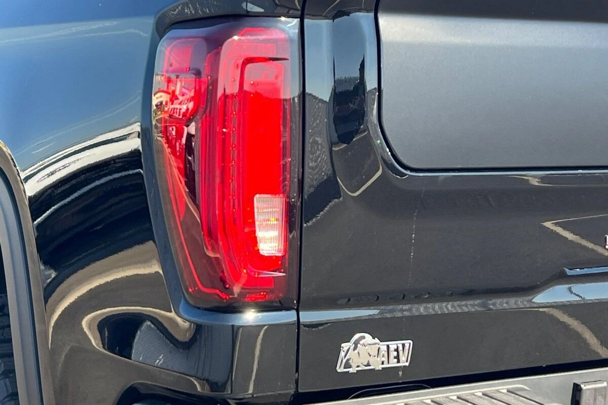 2026 GMC Sierra 1500 AT4X - Photo 28