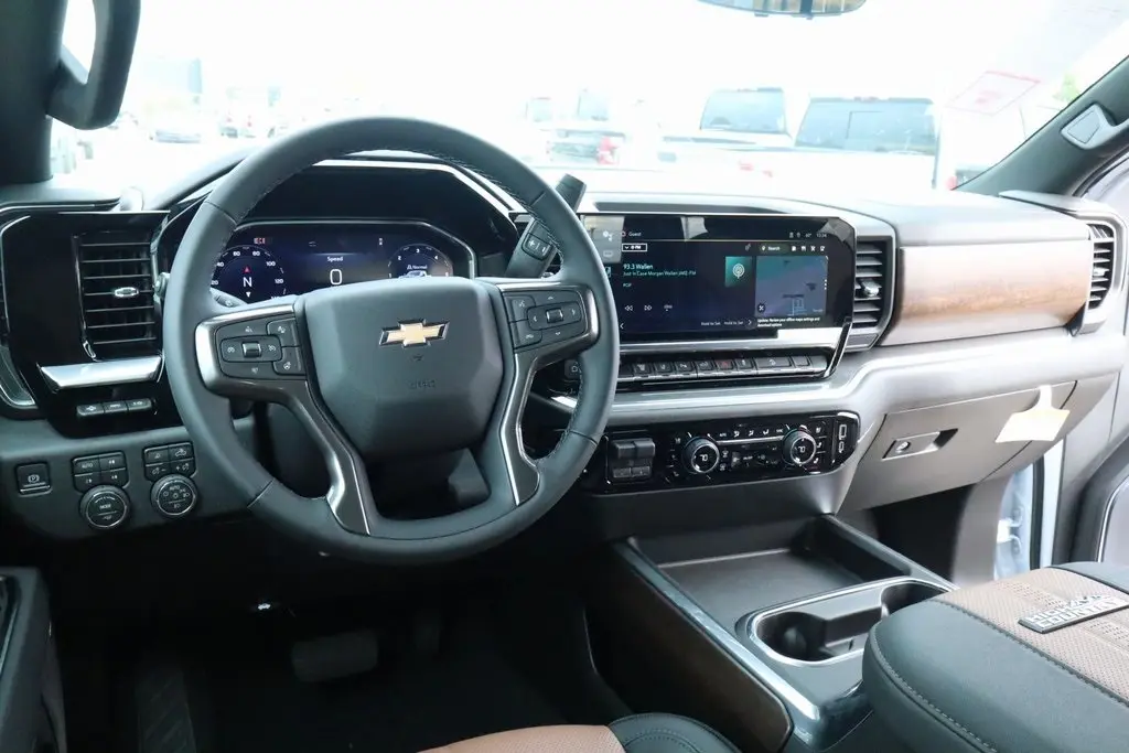 2026 Chevrolet Silverado 2500HD High Country photo 2