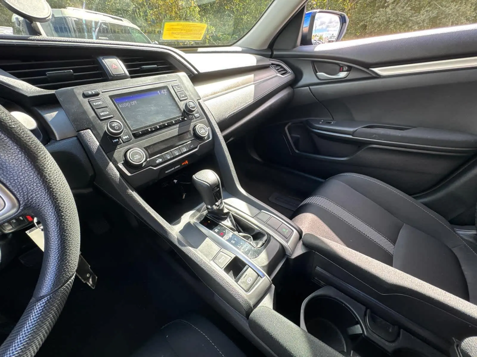 2020 Honda Civic LX photo 22