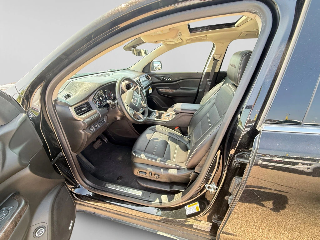 2023 GMC Acadia Denali - Photo 20