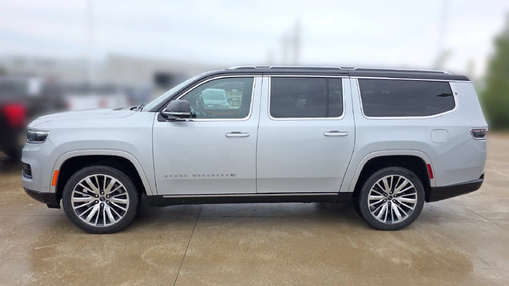 Used 2024 Jeep Grand Wagoneer L Series III with VIN 1C4SJSGP7RS183810 for sale in Kansas City