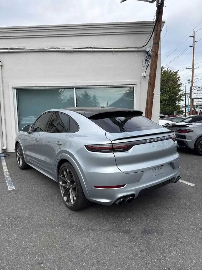2020 Porsche Cayenne Coupe Turbo photo 10