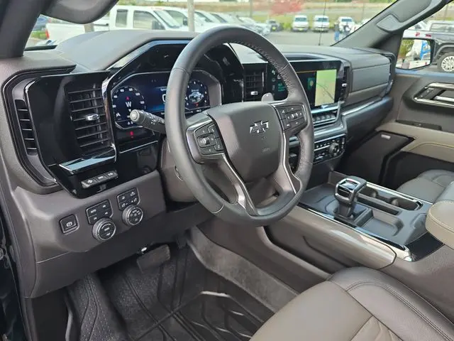 2024 Chevrolet Silverado 1500 ZR2 photo 10