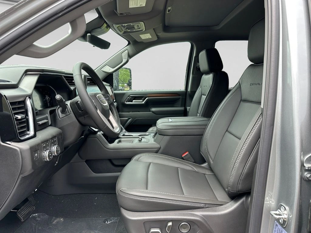 2026 GMC Sierra 3500HD Denali - Photo 13