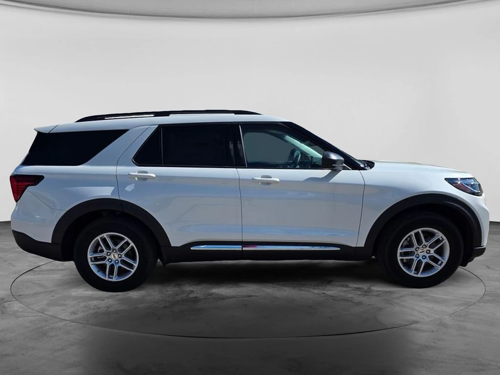 2025 Ford Explorer Active - Photo 10