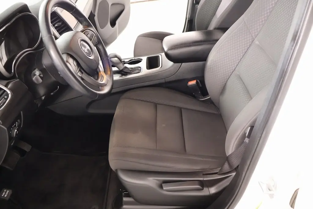 2018 Jeep Grand Cherokee Laredo photo 4