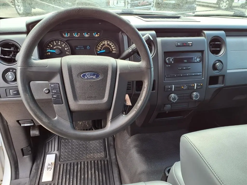 2014 Ford F-150 XL photo 10