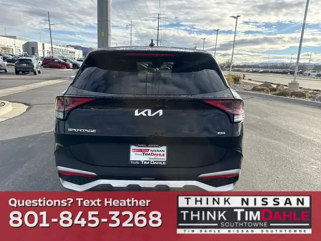 2024 Kia Sportage LX photo 4