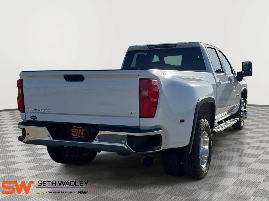 2025 Chevrolet Silverado 3500HD LT - Photo 7