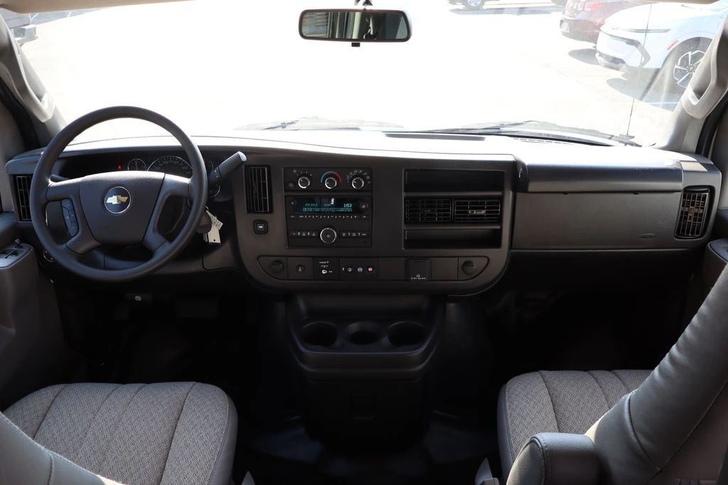 2025 Chevrolet Express Cargo Work Van - Photo 42