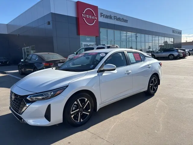 2025 Nissan Sentra SV's photo