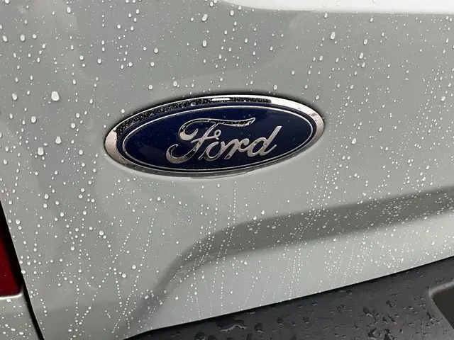 2024 Ford Bronco Sport Outer Banks photo 2