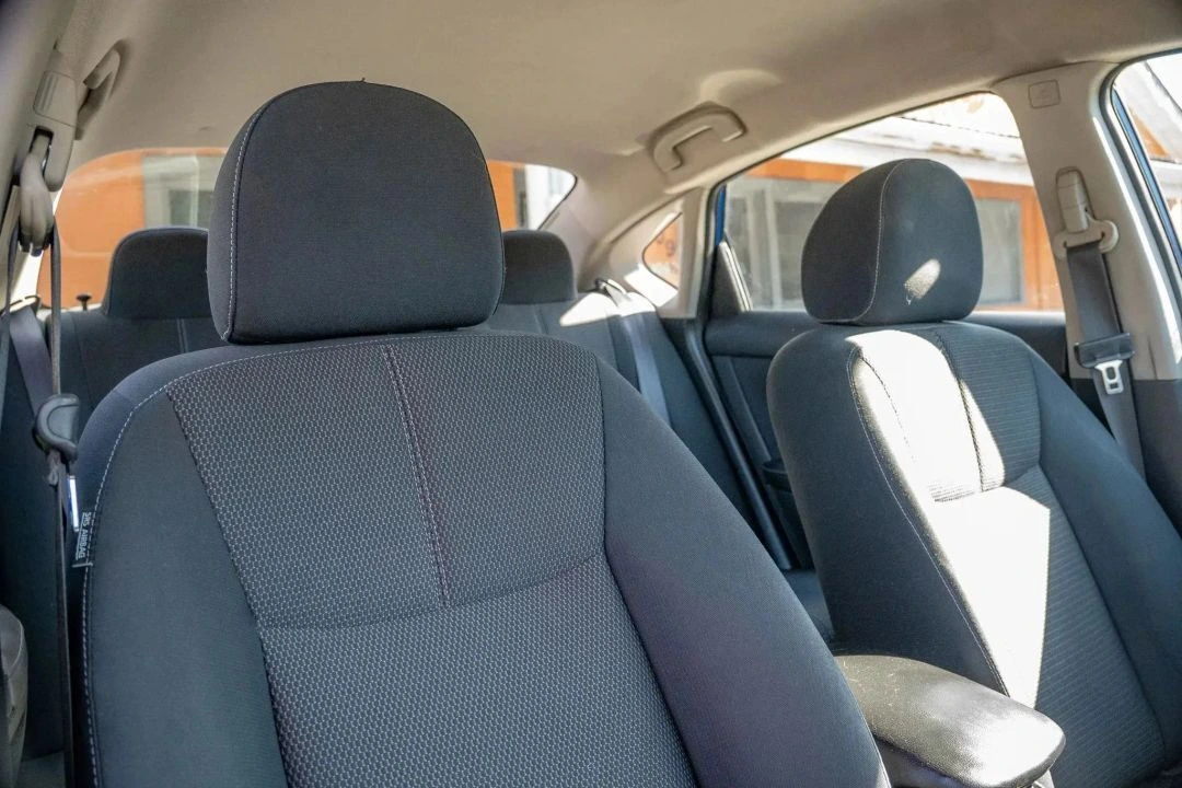 2016 Nissan Sentra S - Photo 23