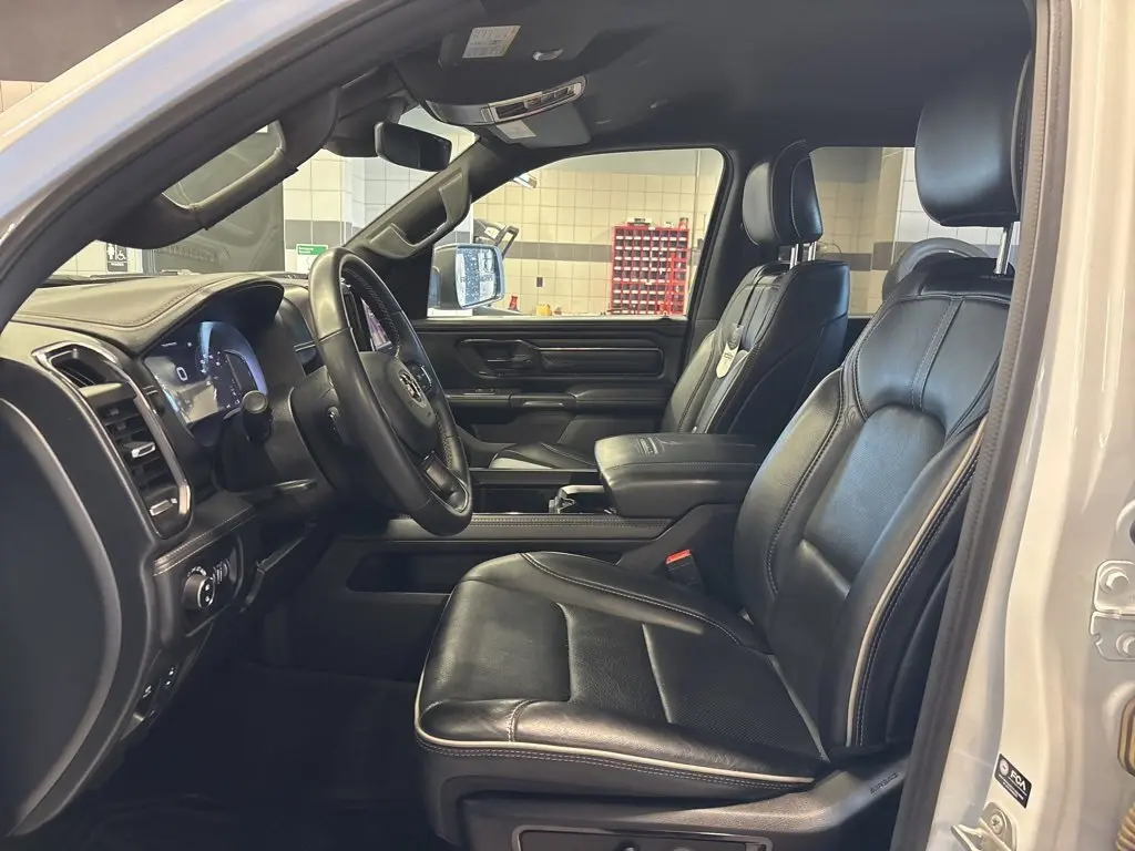 2023 Ram 1500 Limited photo 3