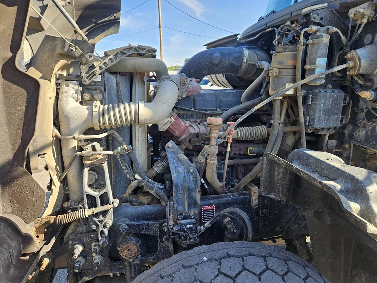 2019 Mack Granite in Clarion, PA — photo 6