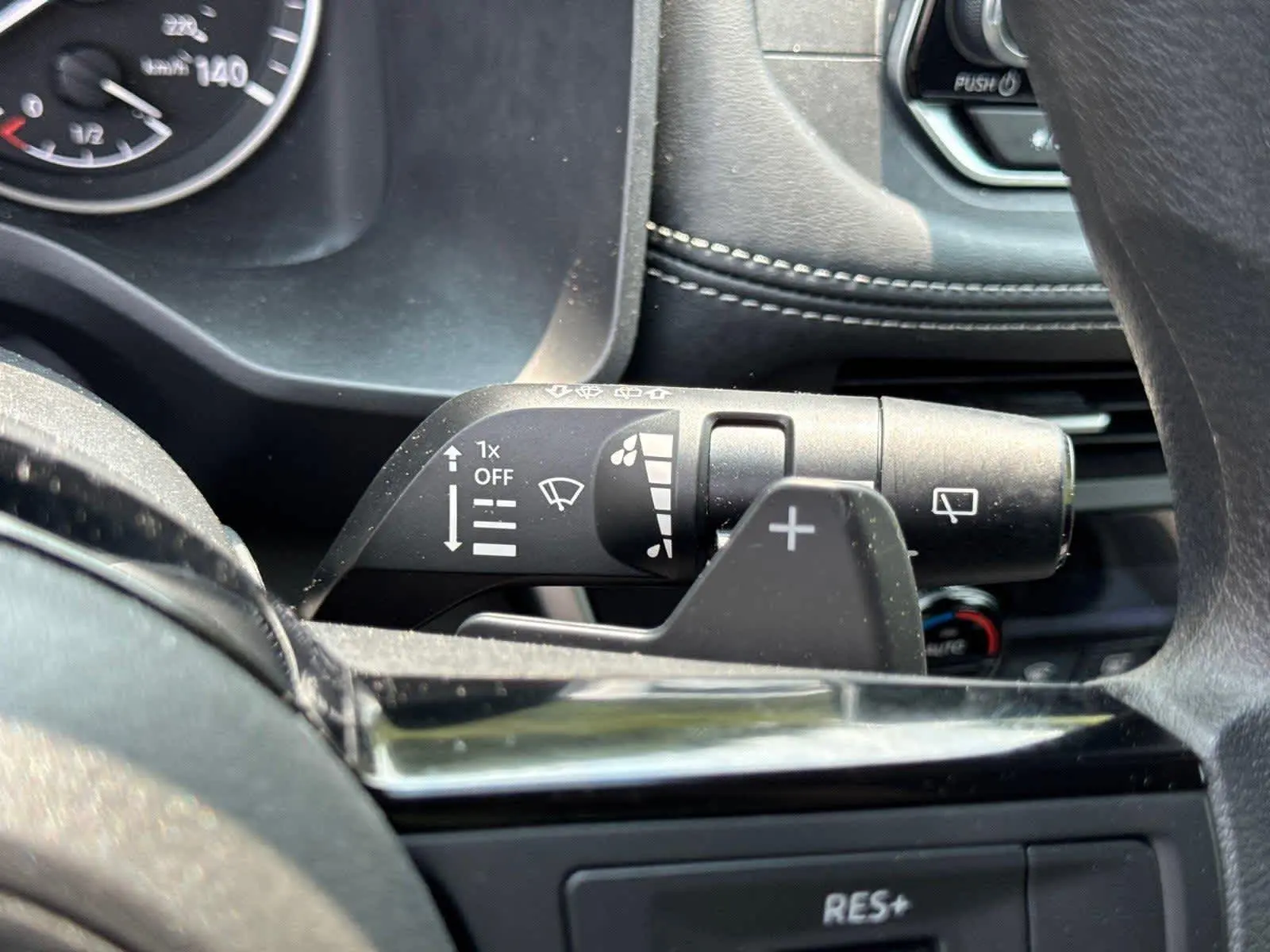 2023 Nissan Rogue SV photo 18