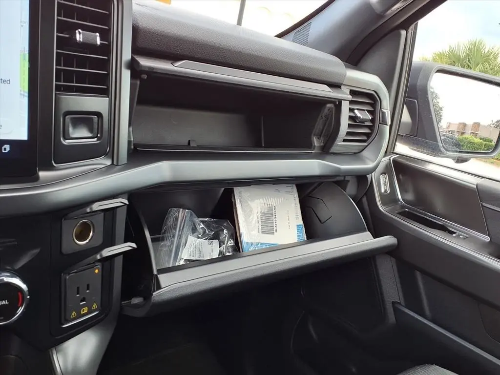 2024 Ford F-150 XLT photo 28