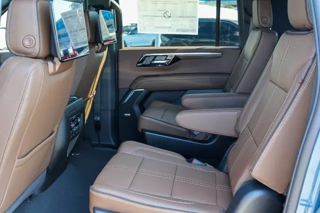 2026 Chevrolet Suburban High Country photo 16
