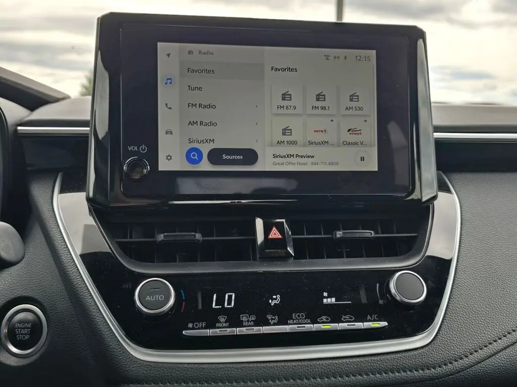 2024 Toyota Corolla SE photo 18