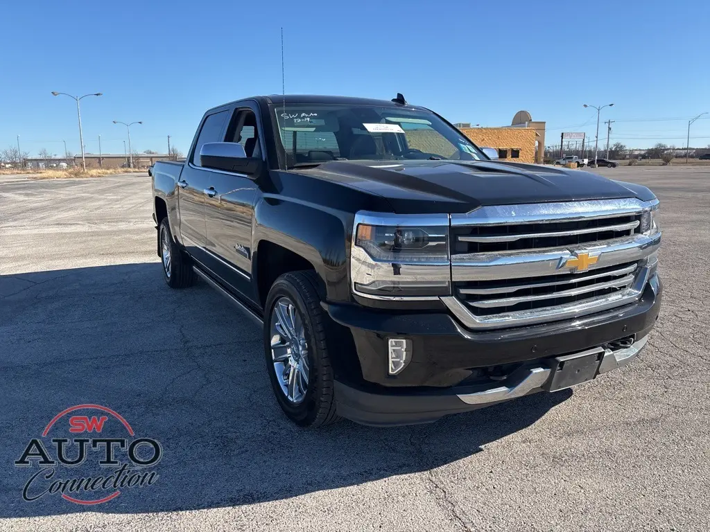 2018 Chevrolet Silverado 1500 High Country's photo