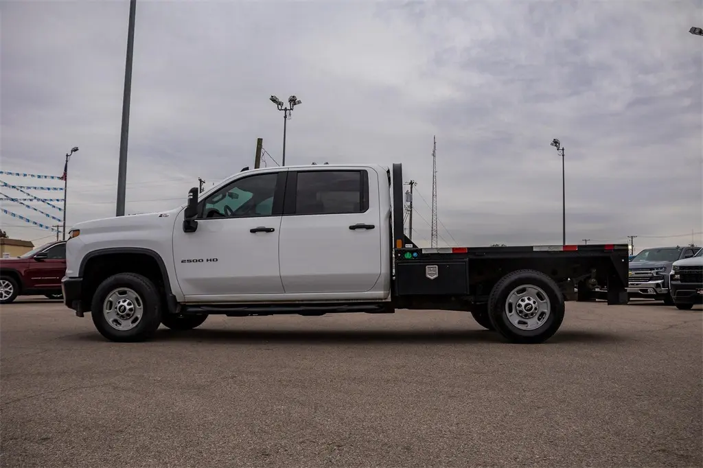 2023 Chevrolet Silverado 2500HD Work Truck photo 3