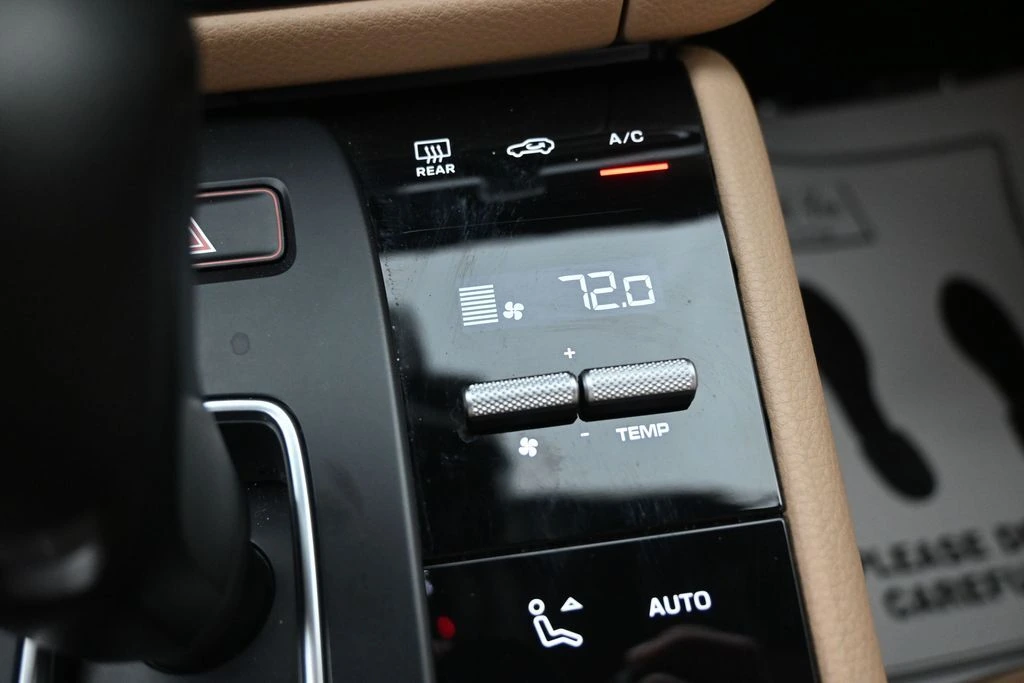 2023 Porsche Macan S - Photo 30