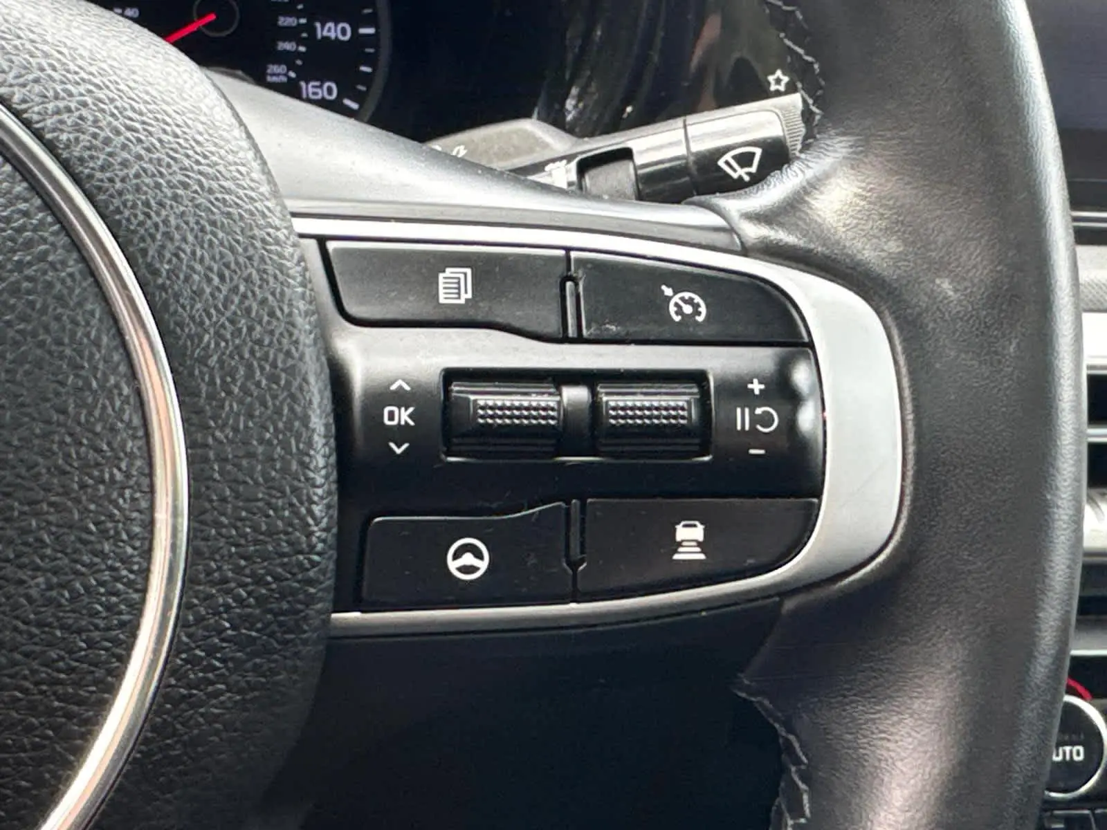 2023 Kia K5 GT-Line photo 21
